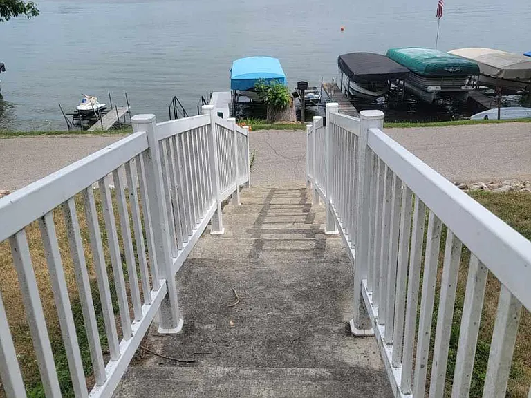 1535 Lane 221 Hamilton Lk — Photo 2