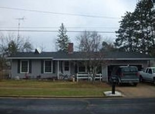 112 Roosevelt St, Pardeeville, WI 53954