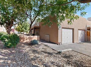 1715 Violetas Rd NW, Albuquerque, NM 87104
