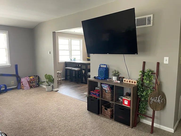 315 S Willow St — Photo 10