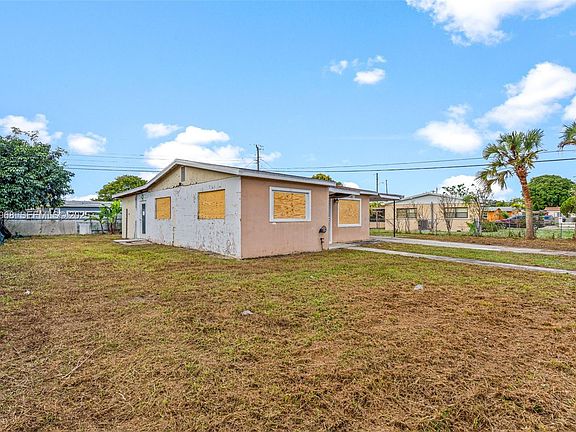 5th image of 20520 NW 21st Ave