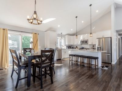 242 Courtney St, Fall River, MA, 02720