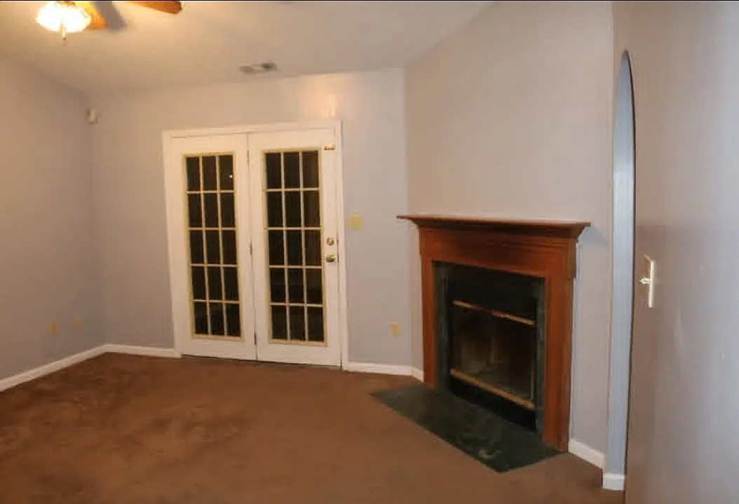 532 Paddlebrook Dr — Photo 2