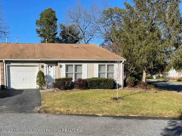 145 Kramer Court, Lakewood, NJ 08701