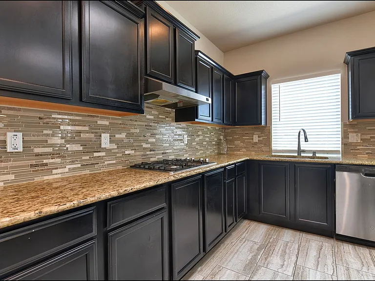 221 Jennice Cir — Photo 13