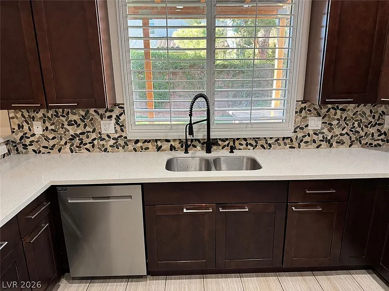 9494 Green Vineyard Ave — Photo 11