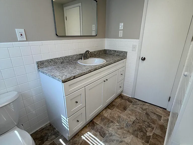 311 Betty St — Photo 16