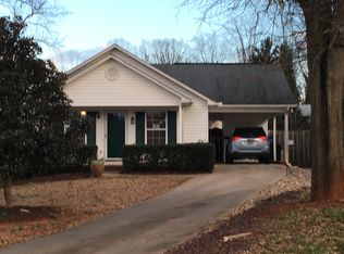 944 E Emerald Springs Dr, Boiling Springs, SC 29316