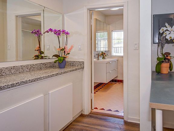 4th image of 11 Moraga Way #1