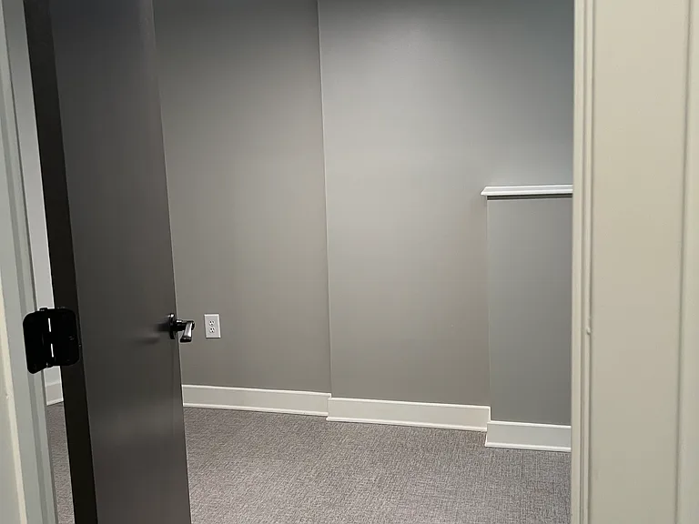 Pulaski Lofts — Photo 152