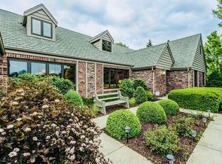 11 Ironwood Ct, Racine, WI 53402