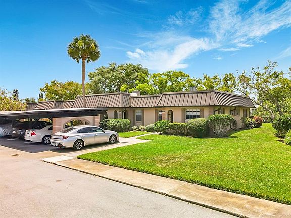 3rd image of 4142 Hampton Dr #4142