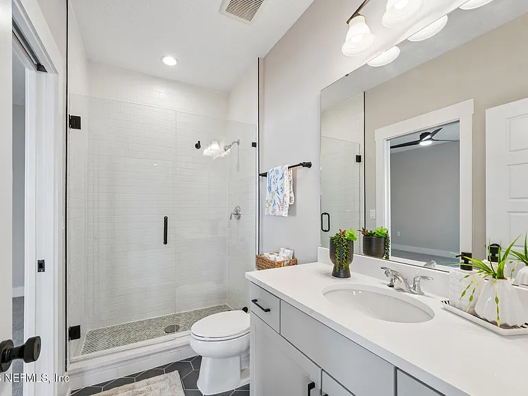 10223 Silverbrook Trl — Photo 39