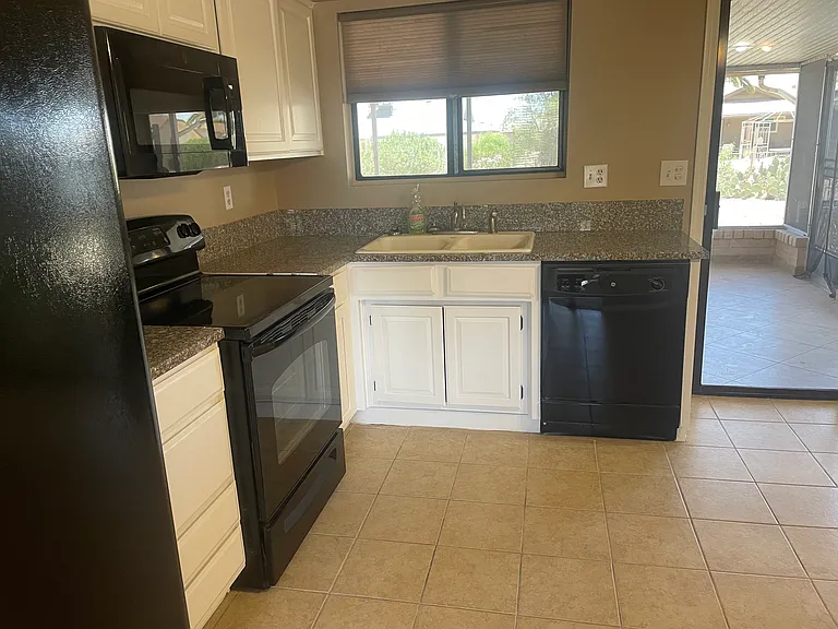 12627 W Foxfire Dr — Photo 8