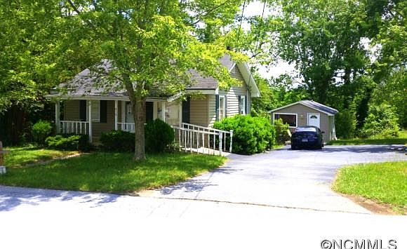 2nd image of 410 1st Ave E