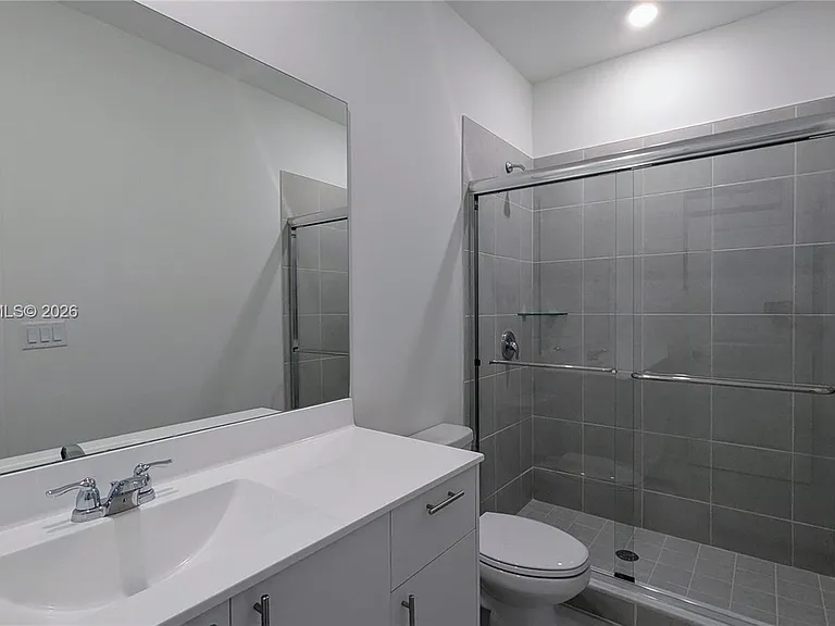 2628 SE 28th Dr — Photo 25