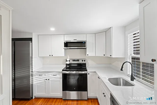 3 Riverside Rd #B — Photo 5