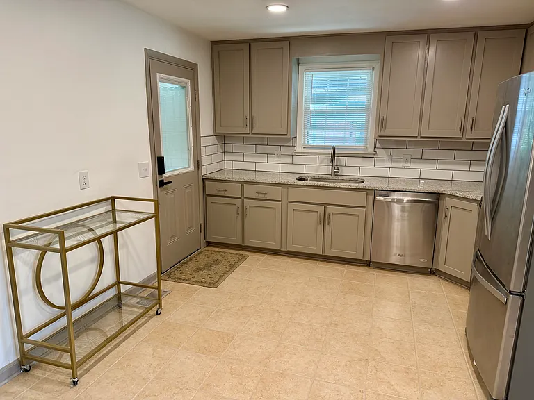 809 Joseph Ave — Photo 4