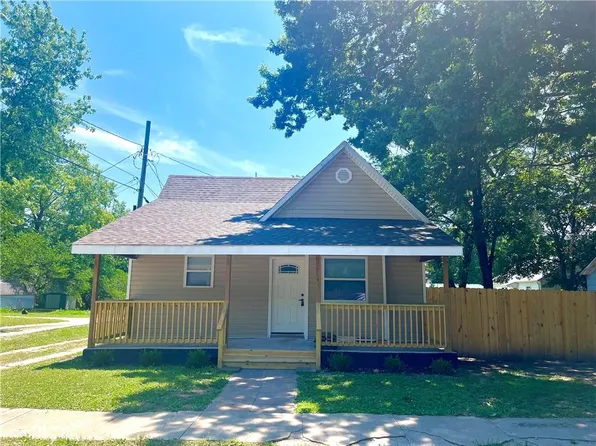 403 E 10th St, Lamar, MO 64759