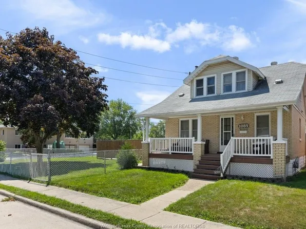 1089 Prado Pl, Windsor, ON N8S 2H6