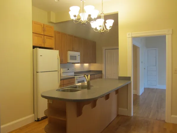 157 Alfred St, Biddeford, ME 04005