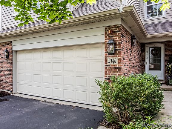 2nd image of 2140 Yale Cir