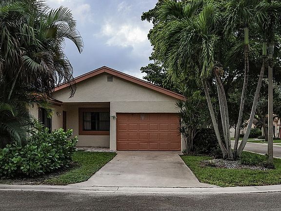 2nd image of 4492 Cordia Cir