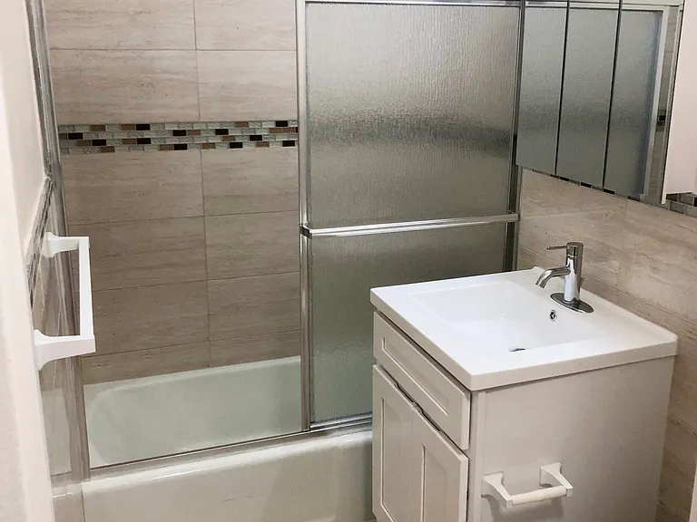 13702 Northern Blvd #8G — Photo 20