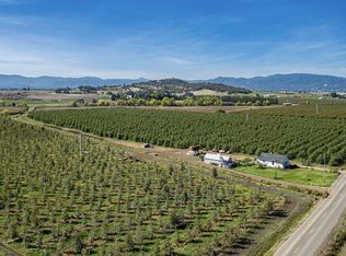 2938 E Vilas Rd, Central Point, OR 97502