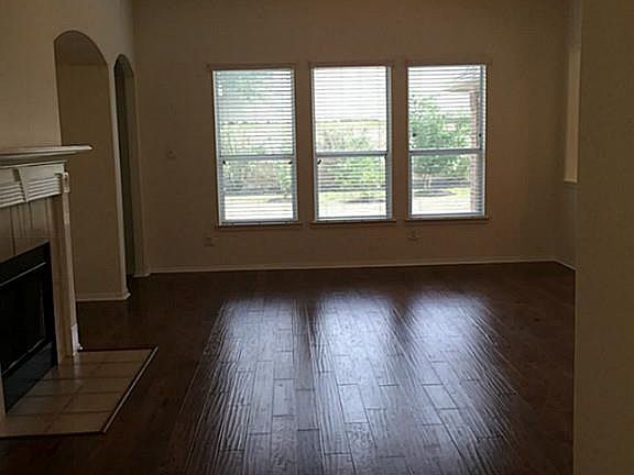 5th image of 26022 Chapman Falls Dr