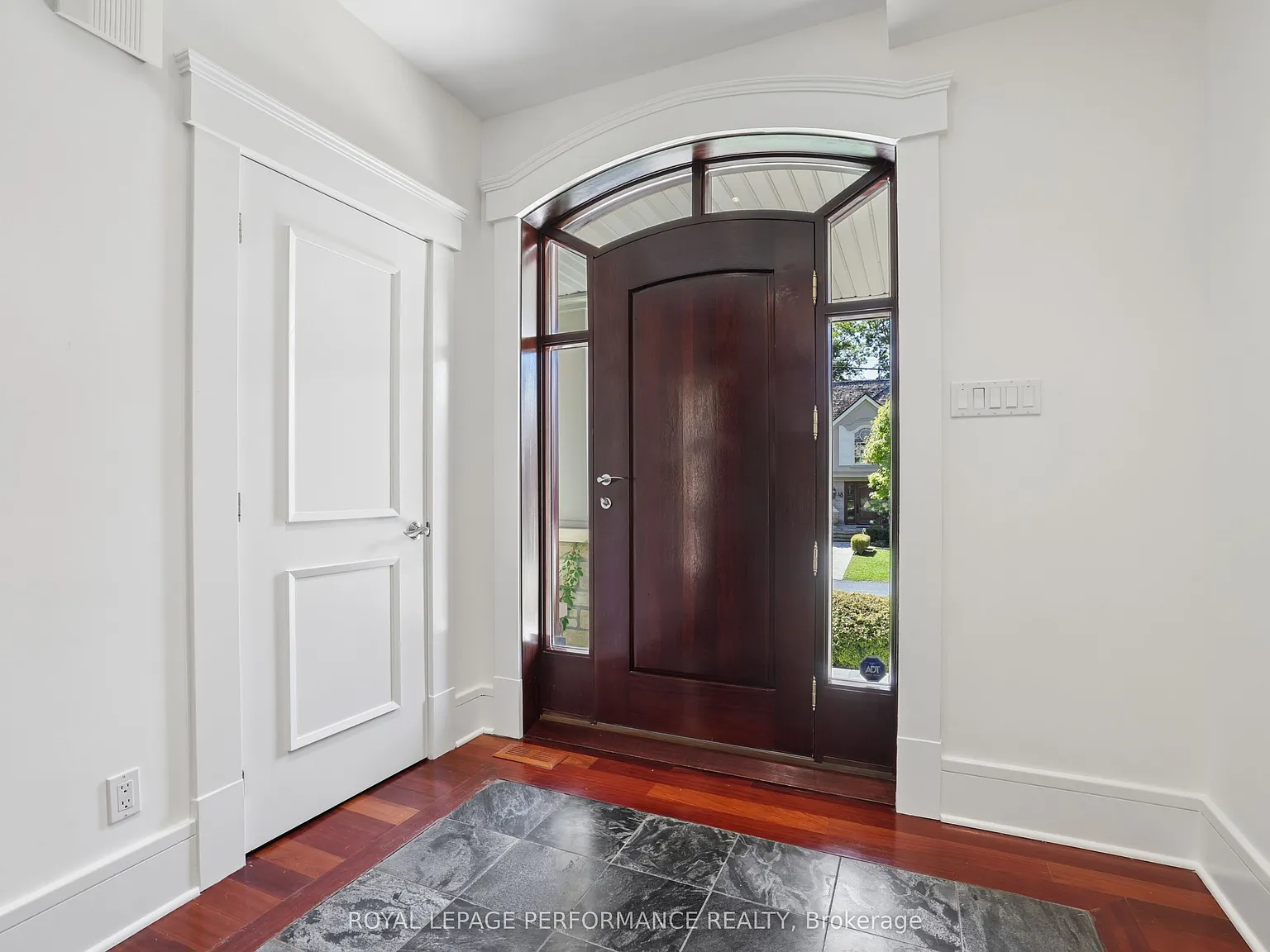 5 bed, $12,750 — Photo 4