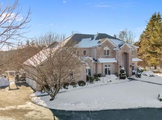 4 Downing Ct, Chester Twp., NJ 07930