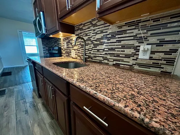 431 S Trenton Ave Floor 1, Pittsburgh, PA 15221