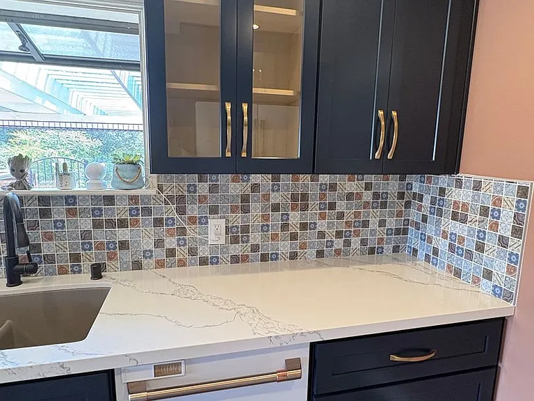 7036 Highcliff Trl — Photo 16