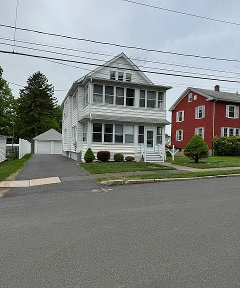 1 Rheel St #1B — Photo 2
