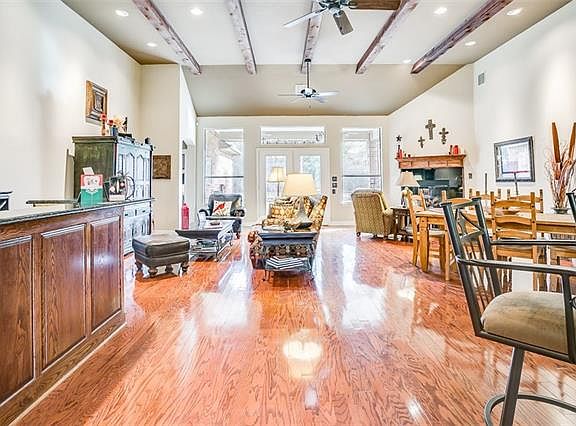 3rd image of 4500 Chalk Hills Ct
