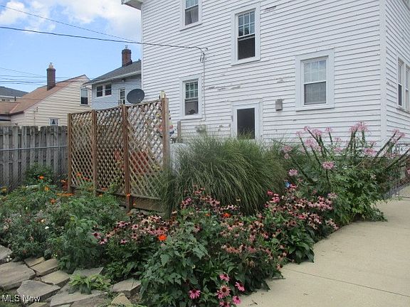 3rd image of 4654 E 93rd St
