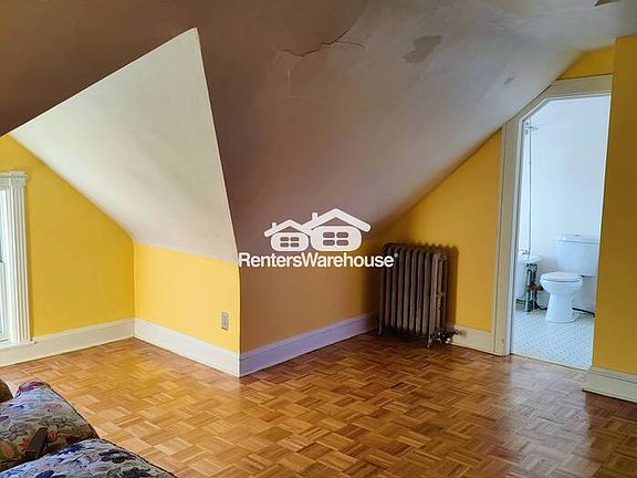 4th image of 2822 Portland Ave S #2822