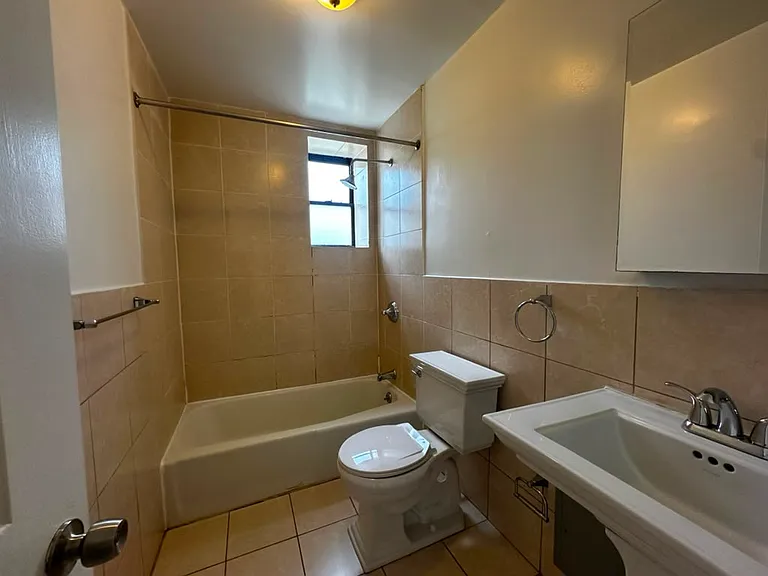 311 Baltic St #4C — Photo 7