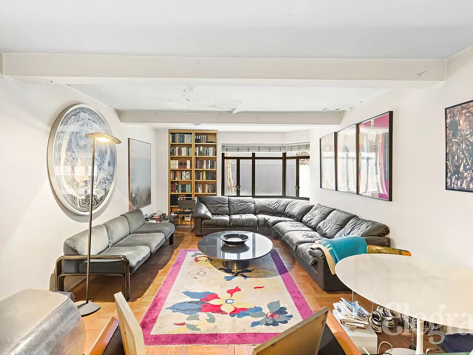 1st image of 25 W 54th St #2F