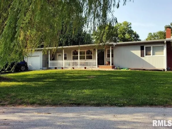 2619 Lake Dr S, Quincy, IL 62305