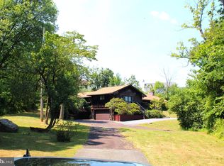 1708 Gilbertsville Rd, Pottstown, PA 19464