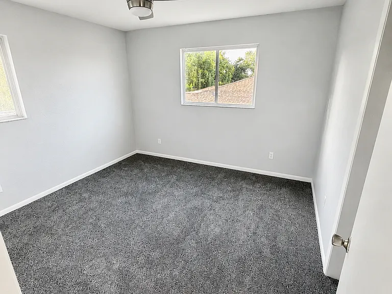 1326 SE 2nd Pl — Photo 13