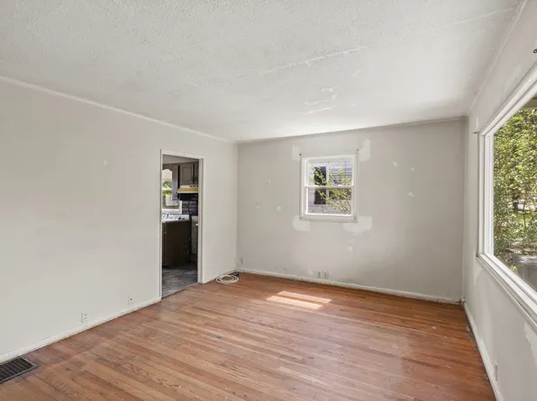 527 S Grand Ave, Indianapolis, IN 46219