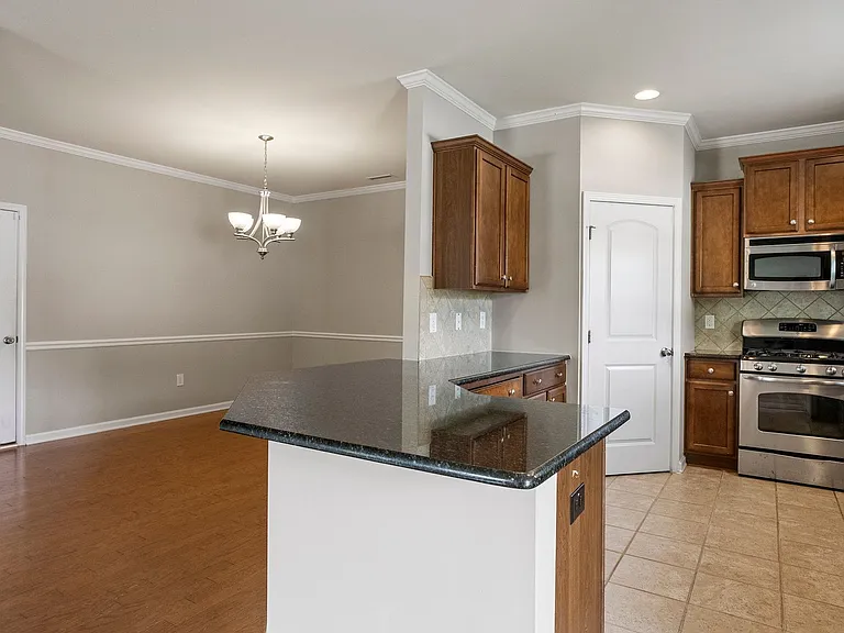 223 Station Dr — Photo 15