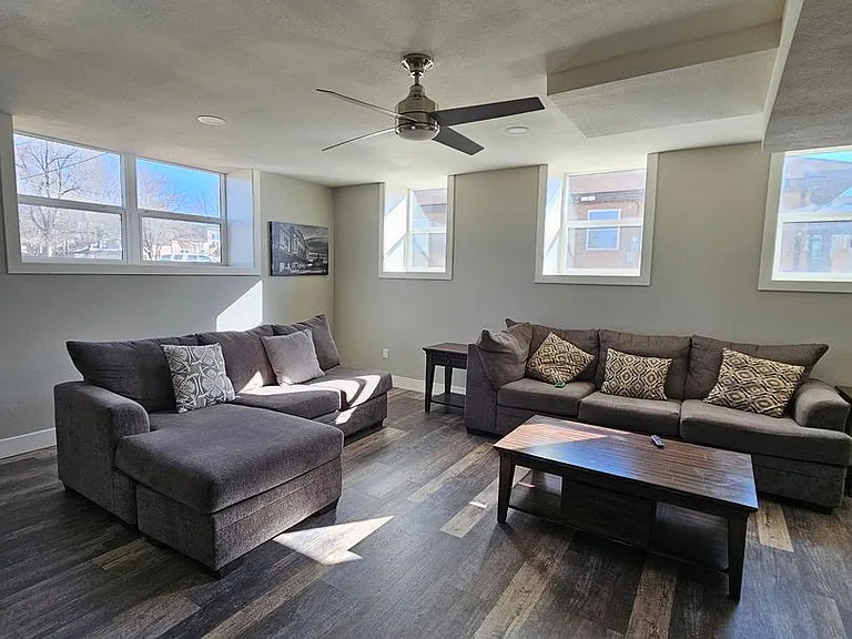 916 S 7th Ave — Photo 15