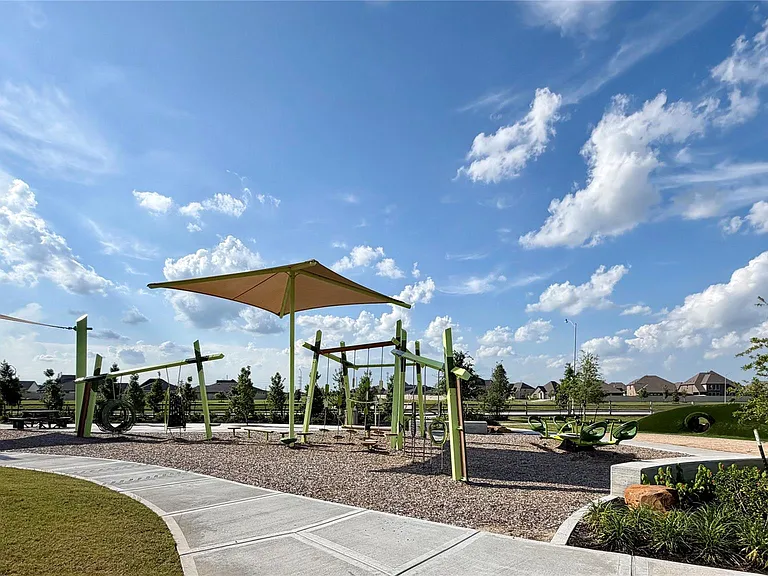 3518 Grassland Dr — Photo 33