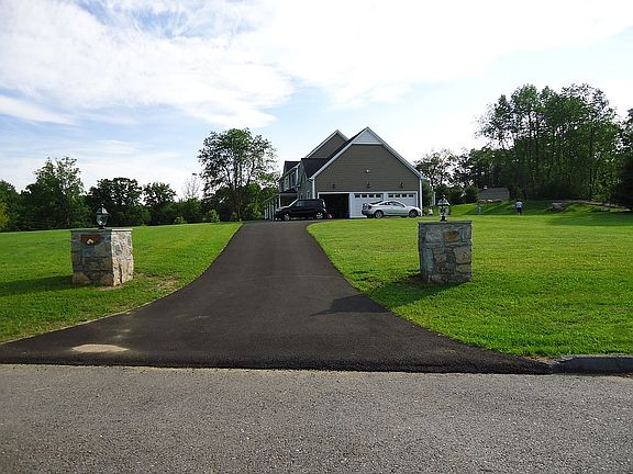 5th image of 9 Shailin Ln