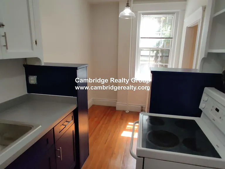 4-6 Washington Ave #6-11 — Photo 2