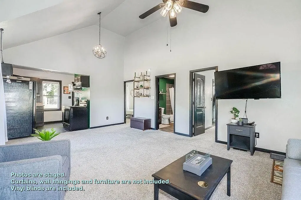 2 bed, 861 sqft, $1,200 — Photo 4